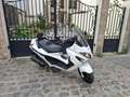 Piaggio XEvo 125 Blanc - thumbnail 1