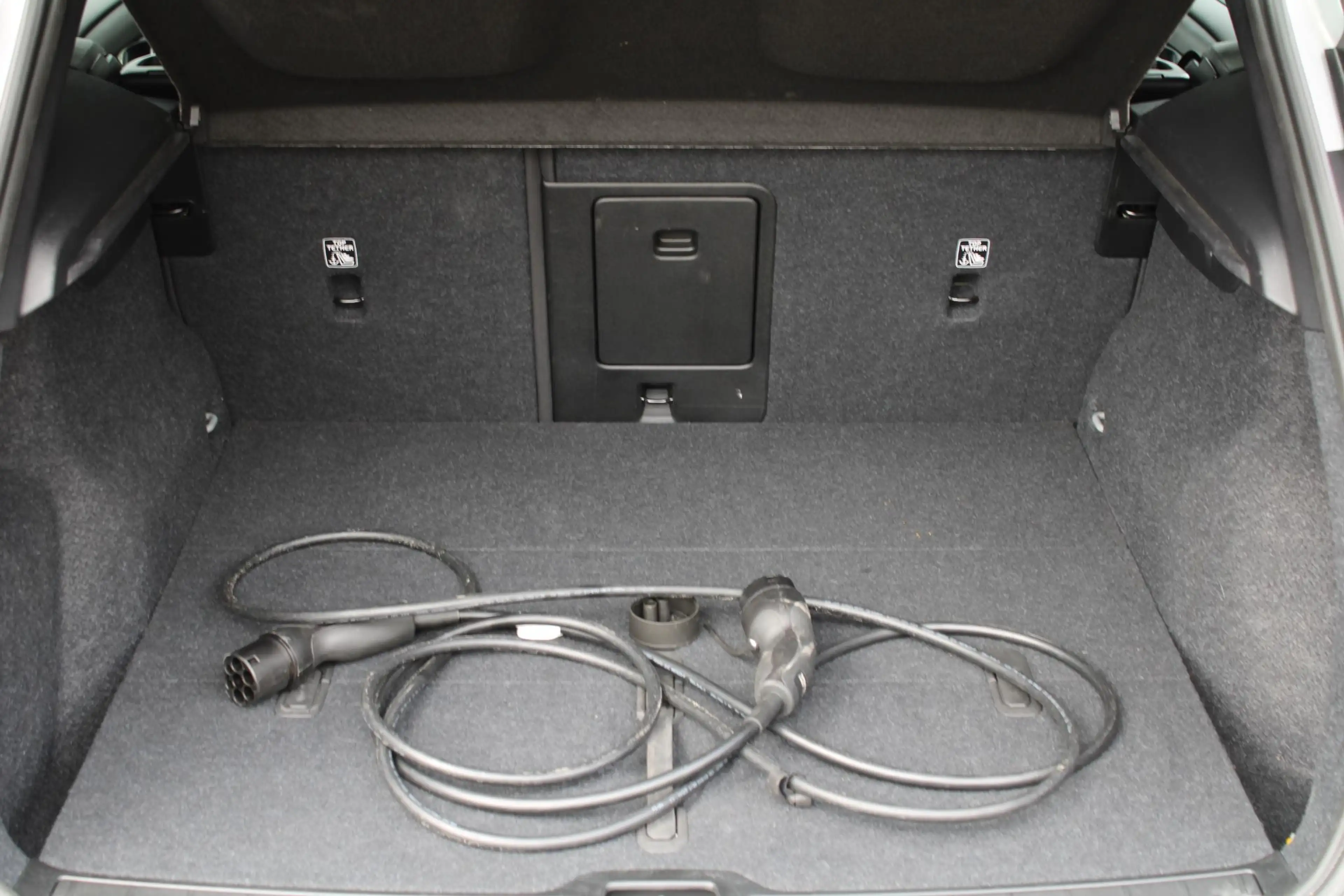 Volvo EX40 Single Motor Extended Range Plus 82 kWh | Trekhaak — photo 9