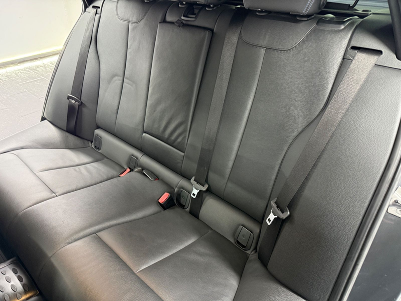 BMW 335 d Touring xDrive M Sport LEDER LED AERO SPUR — photo 11