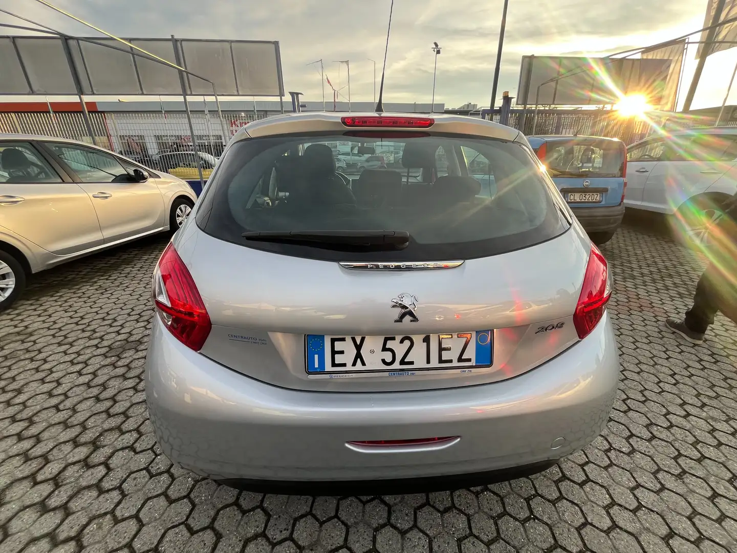Peugeot 208 208 5p 1.4 hdi 8v Allure Grigio - 2