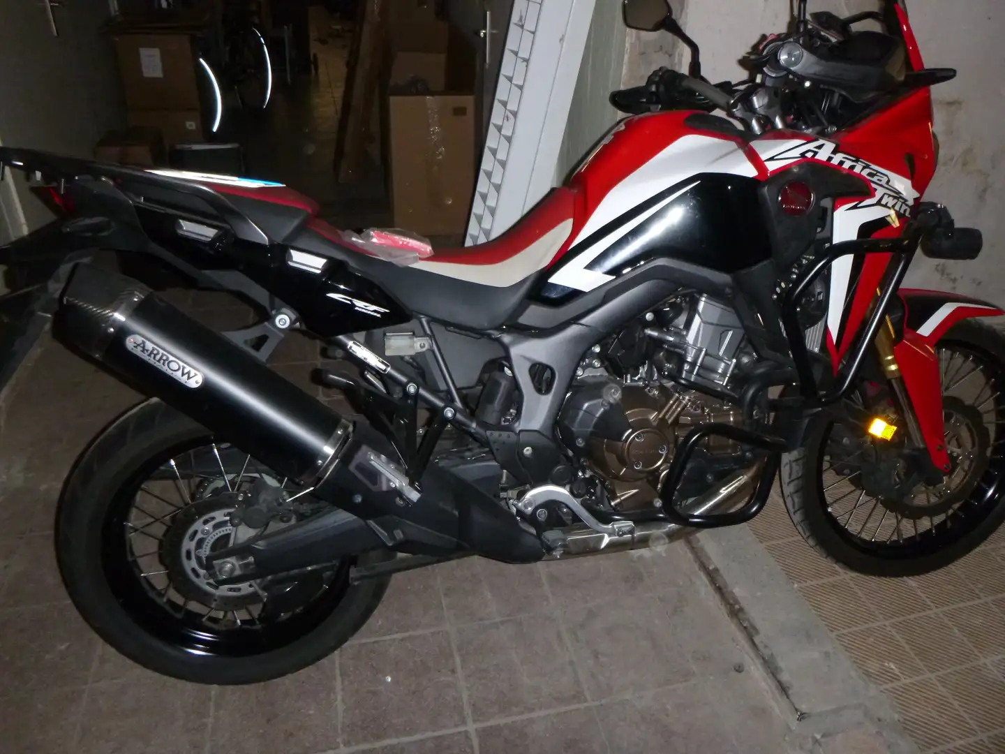 Honda CRF 1000 CRF 1000 L Piros - 1