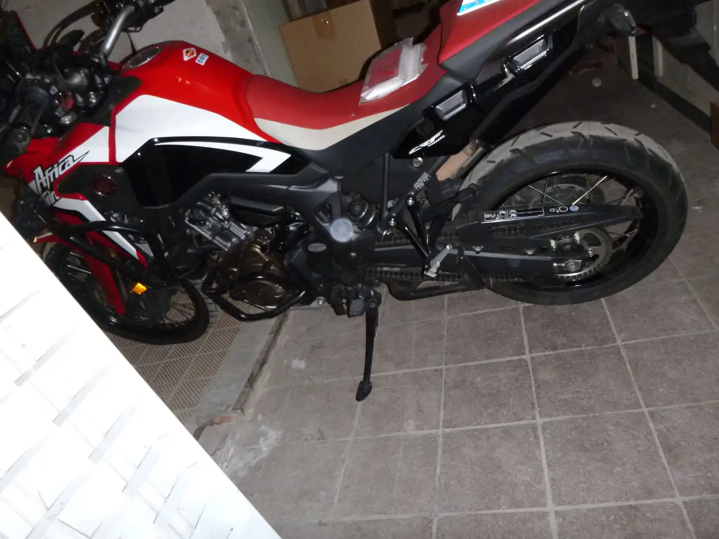 Honda CRF 1000 CRF 1000 L Piros - 2