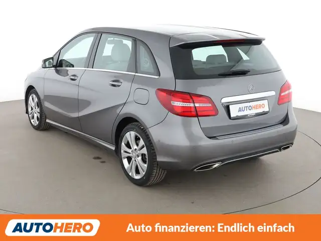 Mercedes-Benz B-Class view 4