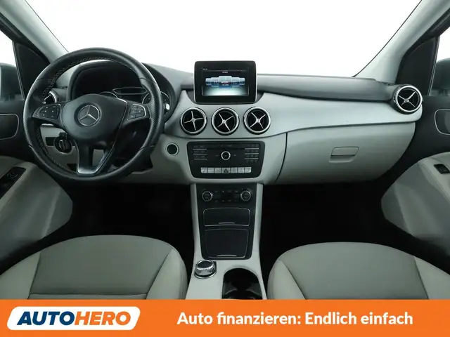 Mercedes-Benz B-Class view 12