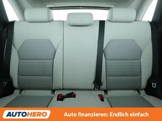 Mercedes-Benz B-Class view 16
