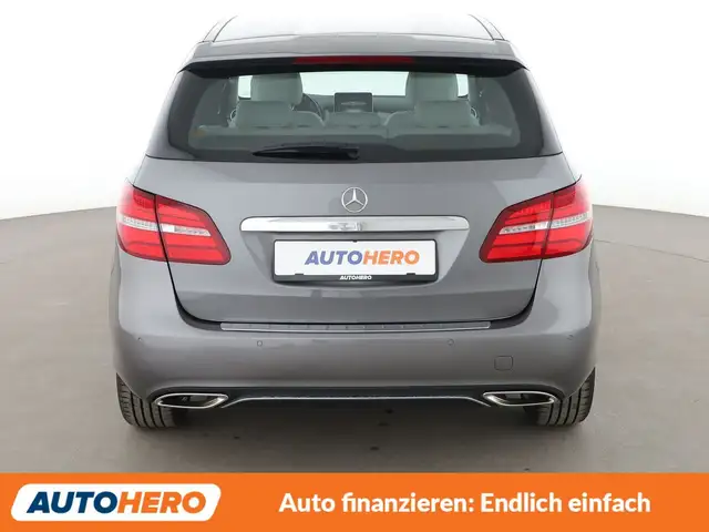 Mercedes-Benz B-Class view 5