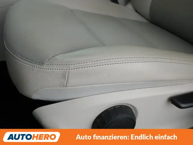 Mercedes-Benz B-Class view 30