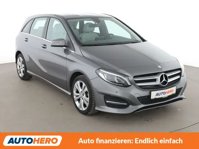 Mercedes-Benz B-Class view 8