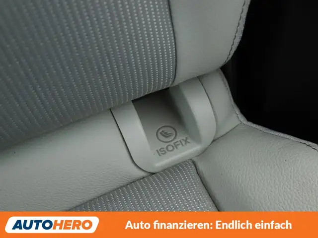 Mercedes-Benz B-Class view 29
