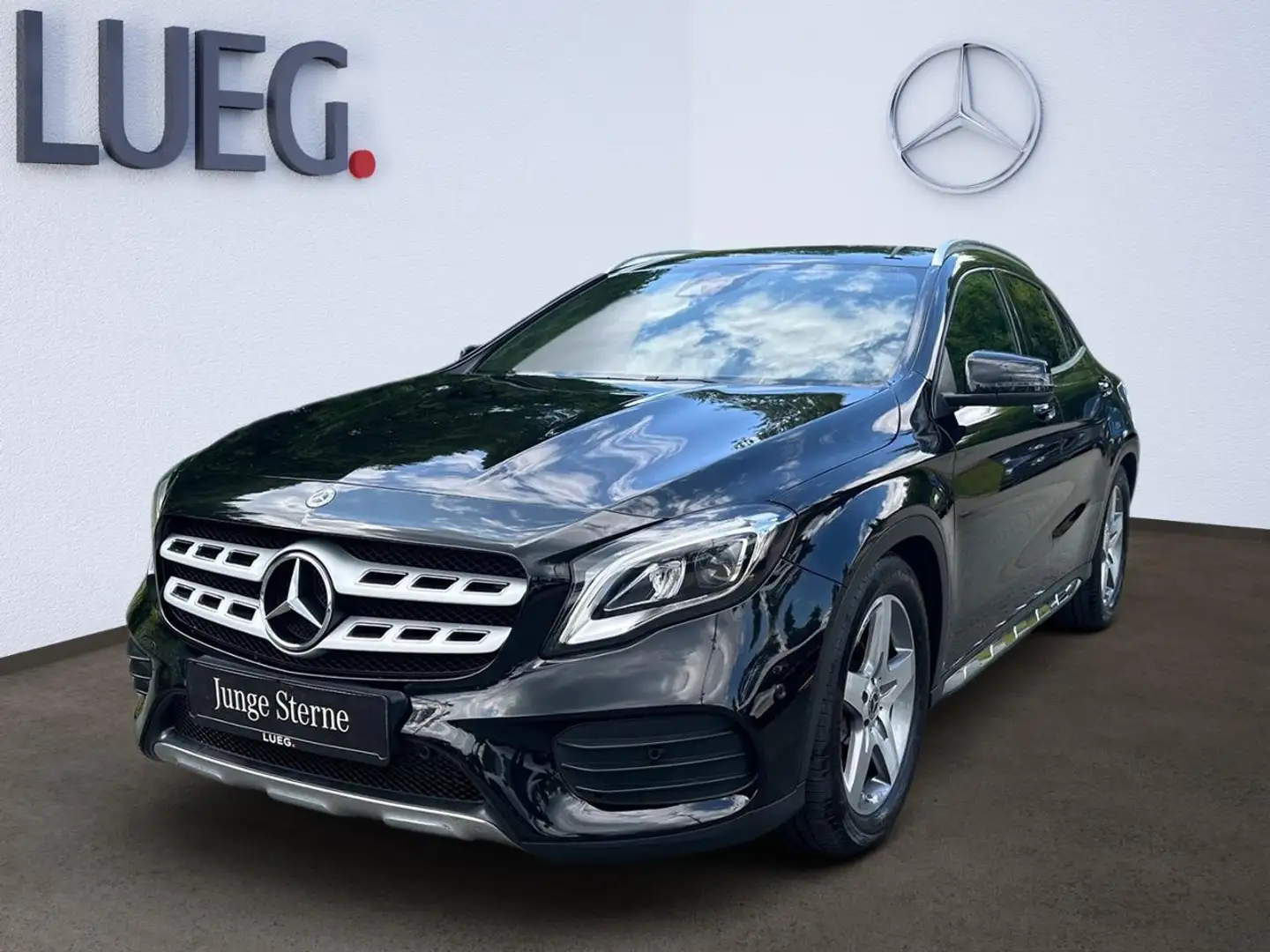 Mercedes-Benz GLA 200 AMG+LED+KAMERA+TOTWINKELASSISTENT+NAVI Negru - 1