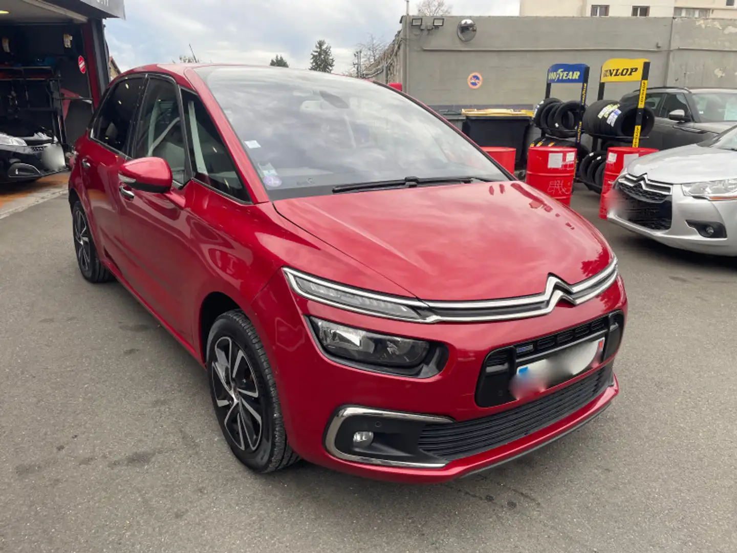 Citroen C4 Picasso PURETECH 130CH SHINE S\u0026S Rouge - 2
