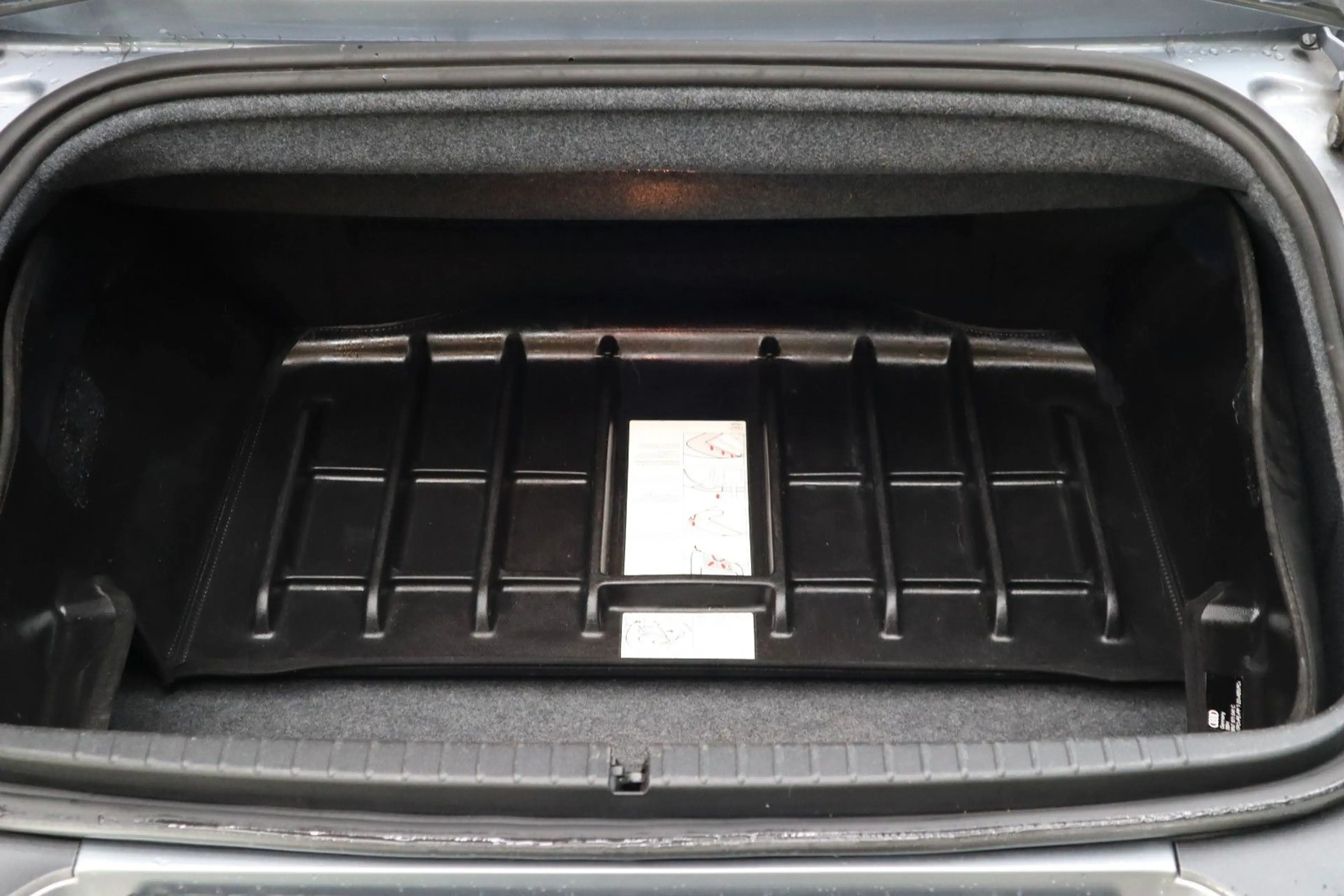 Audi TT Roadster 1.8T 132 kW S Line Rentnerfahrzeug — photo 13