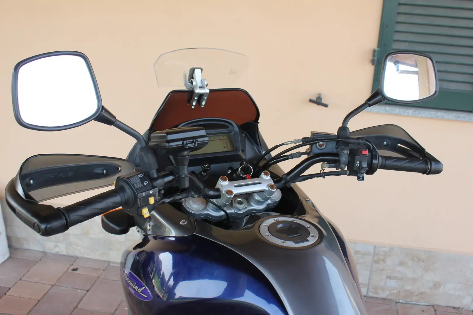 Suzuki XF 650 - 2