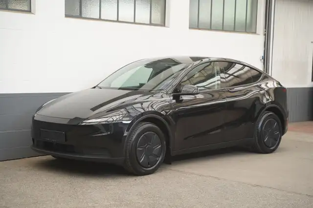 Tesla Model Y Juniper Standard Range RWD Neuwagen sofort lieferb