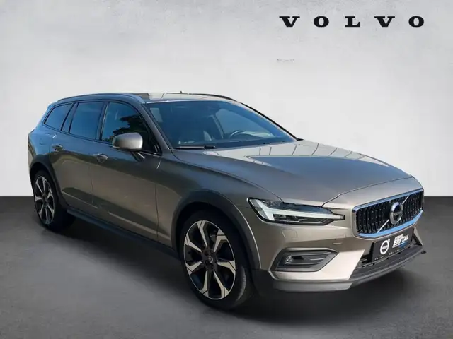 Volvo V60 T5 250Ch AWD Cross Country Caméra T.O / 23