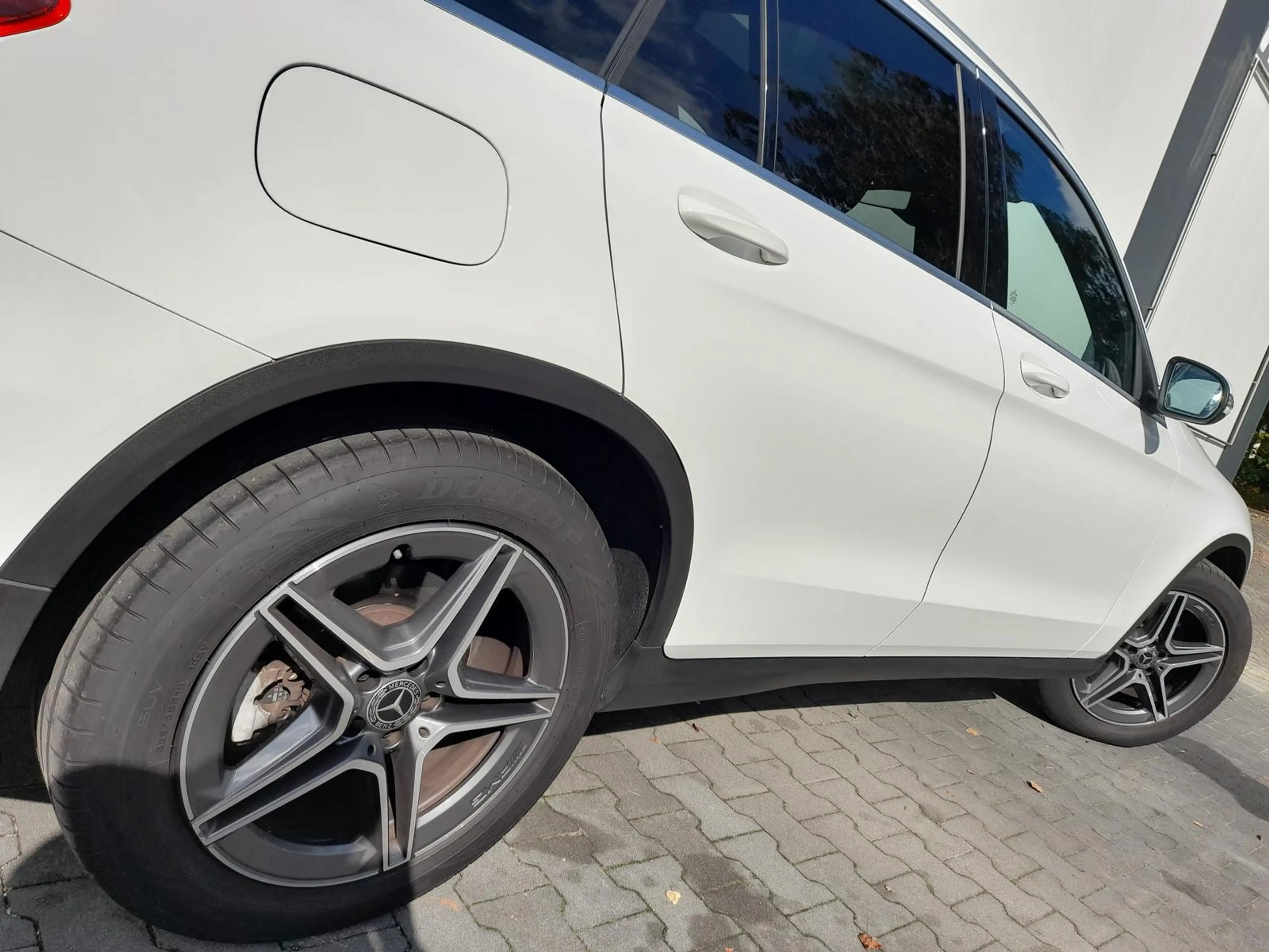 Mercedes-Benz GLC 400 AMG~BURMESTER~NAVI~PANO~AHK~ACC~SHZ~LED — photo 13