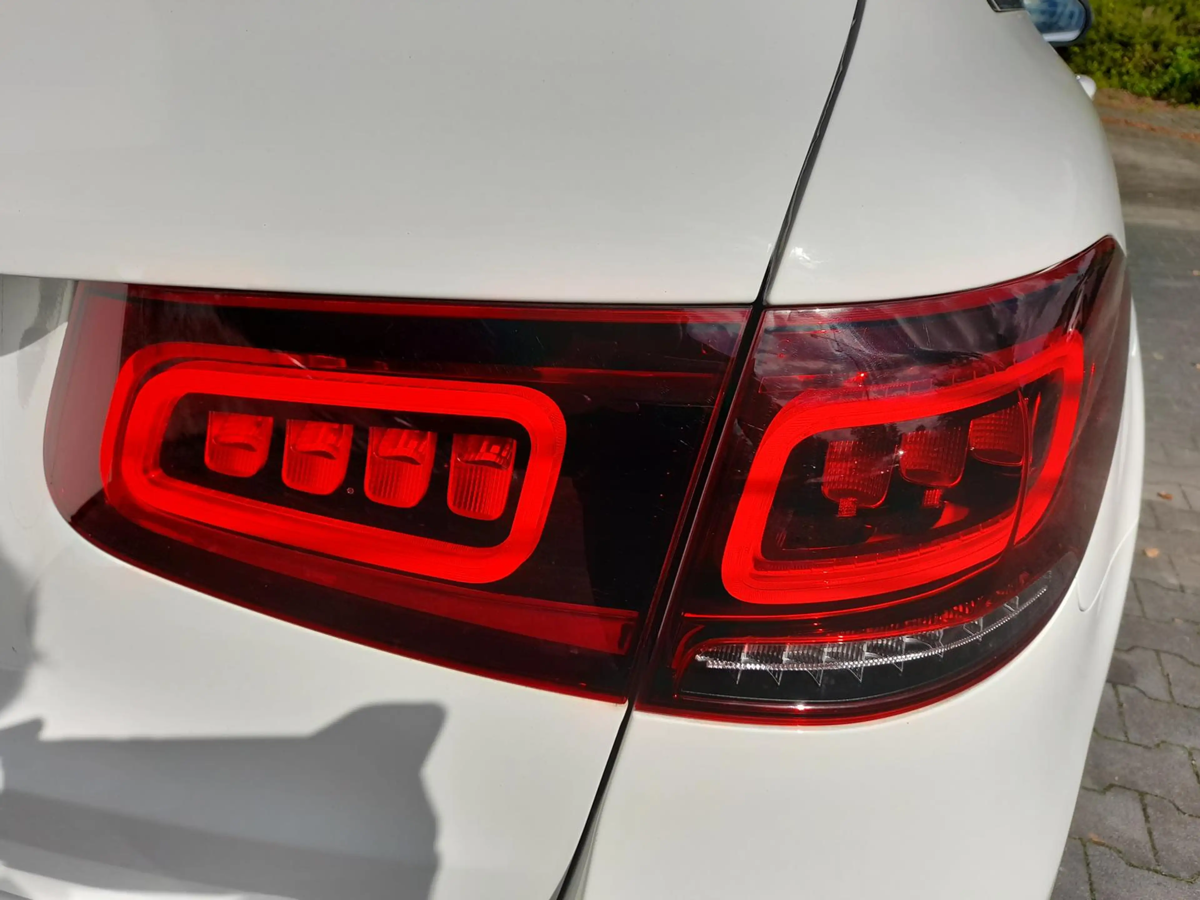 Mercedes-Benz GLC 400 AMG~BURMESTER~NAVI~PANO~AHK~ACC~SHZ~LED — photo 12