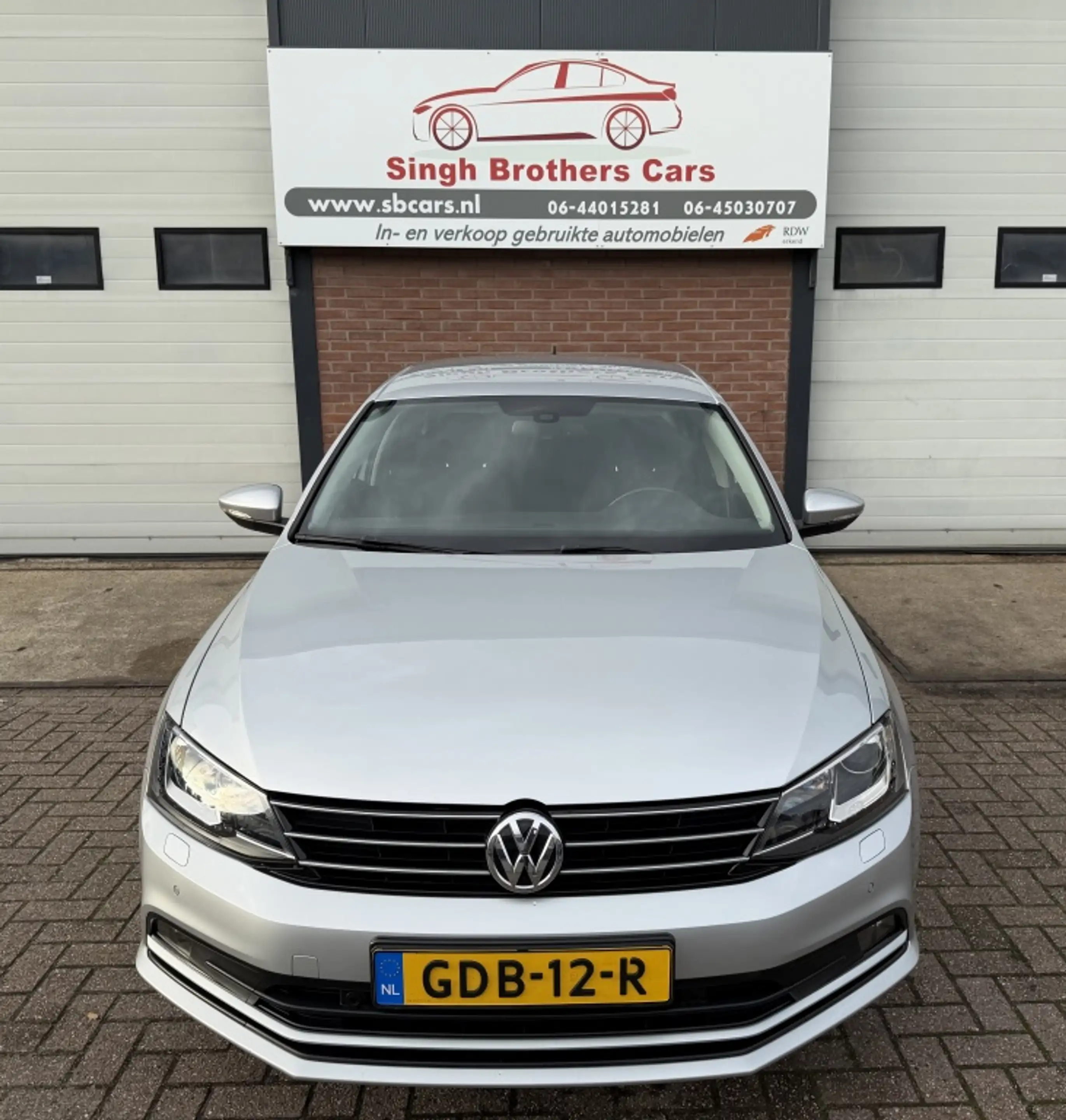 Volkswagen Jetta 1.2 TSI NAVI CALIMA CRUISE XENON INRUIL MOG!!! — photo 14