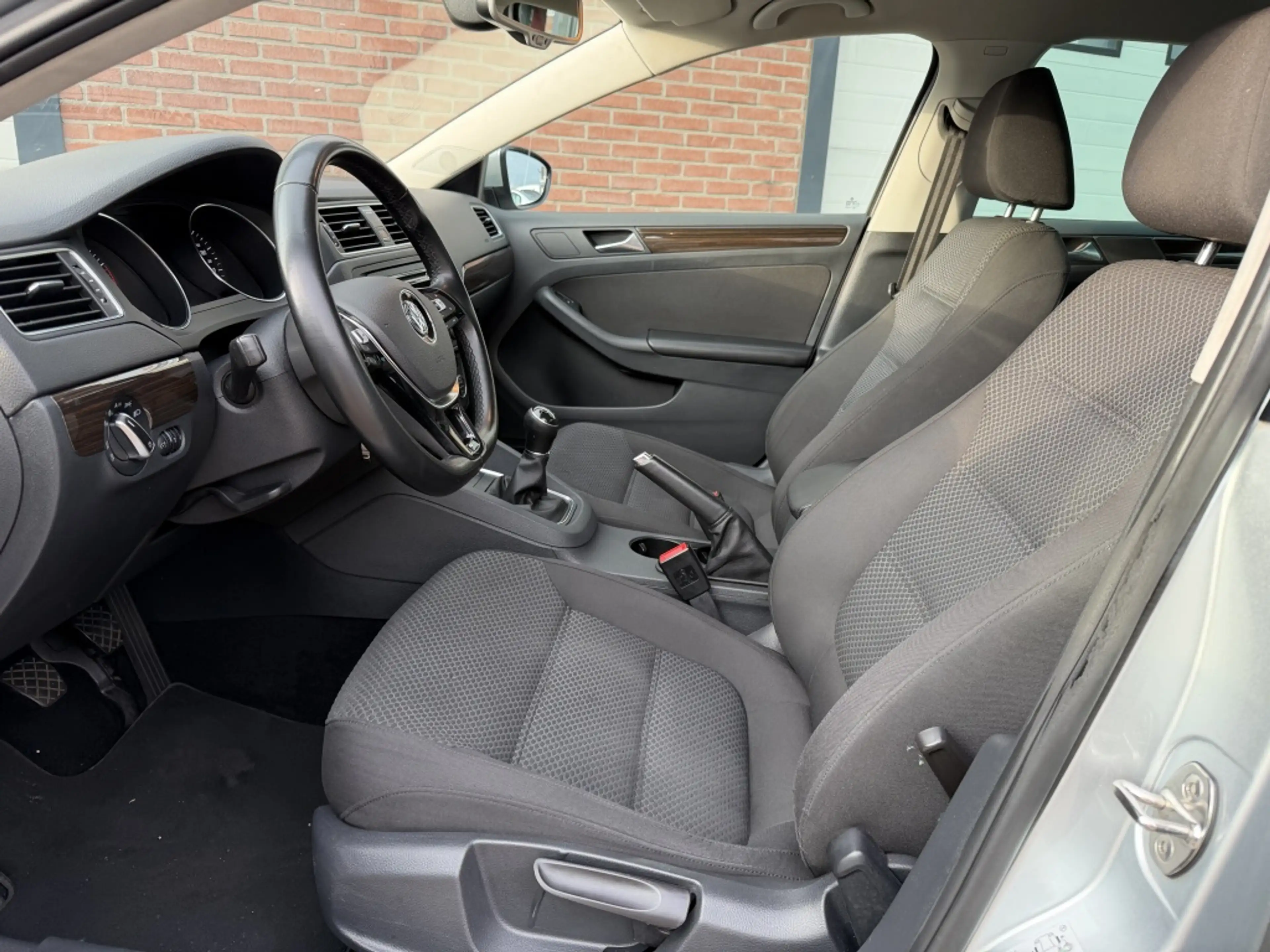 Volkswagen Jetta 1.2 TSI NAVI CALIMA CRUISE XENON INRUIL MOG!!! — photo 5