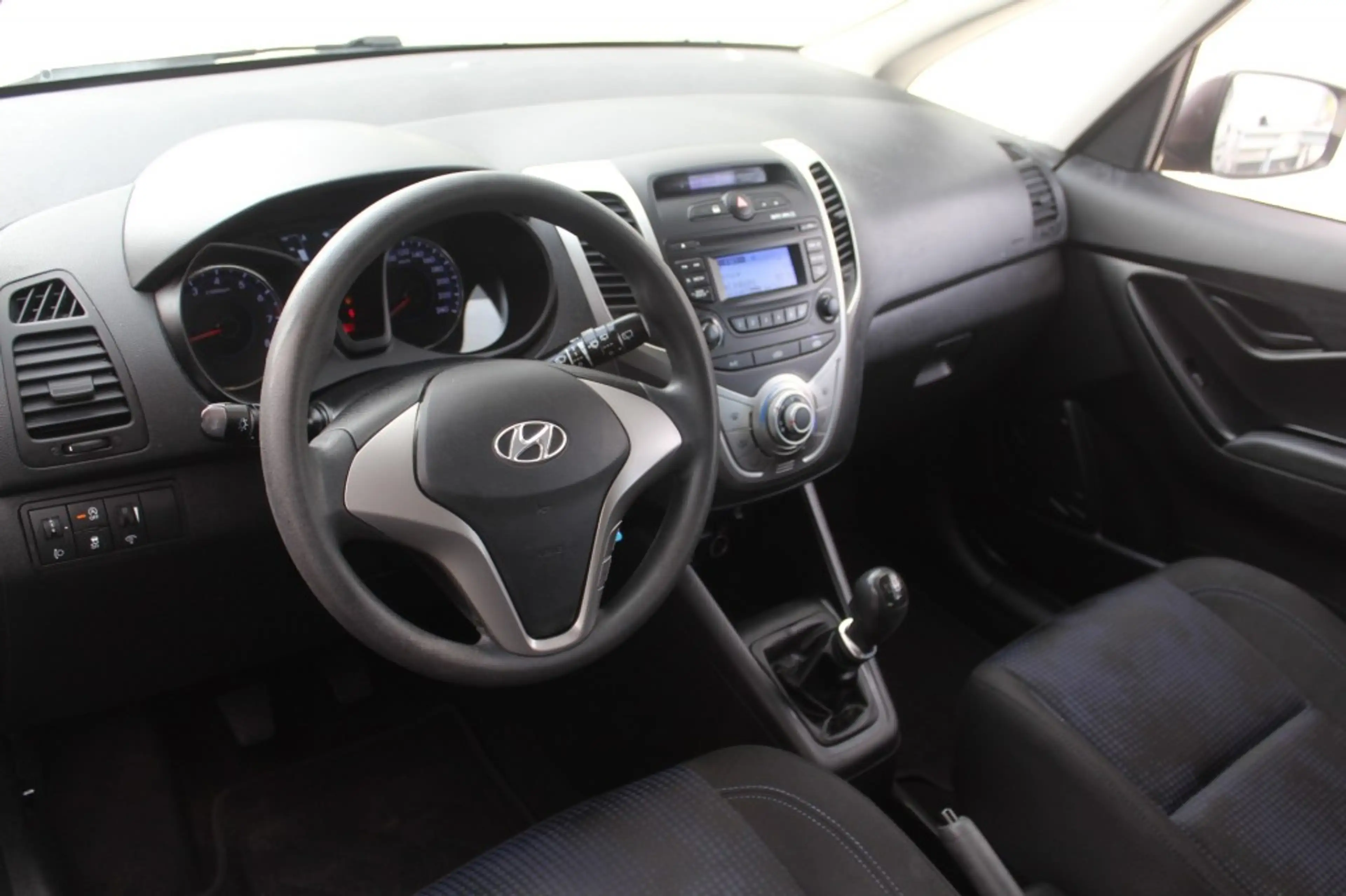 Hyundai iX20 1.4I I-MOTION — photo 11