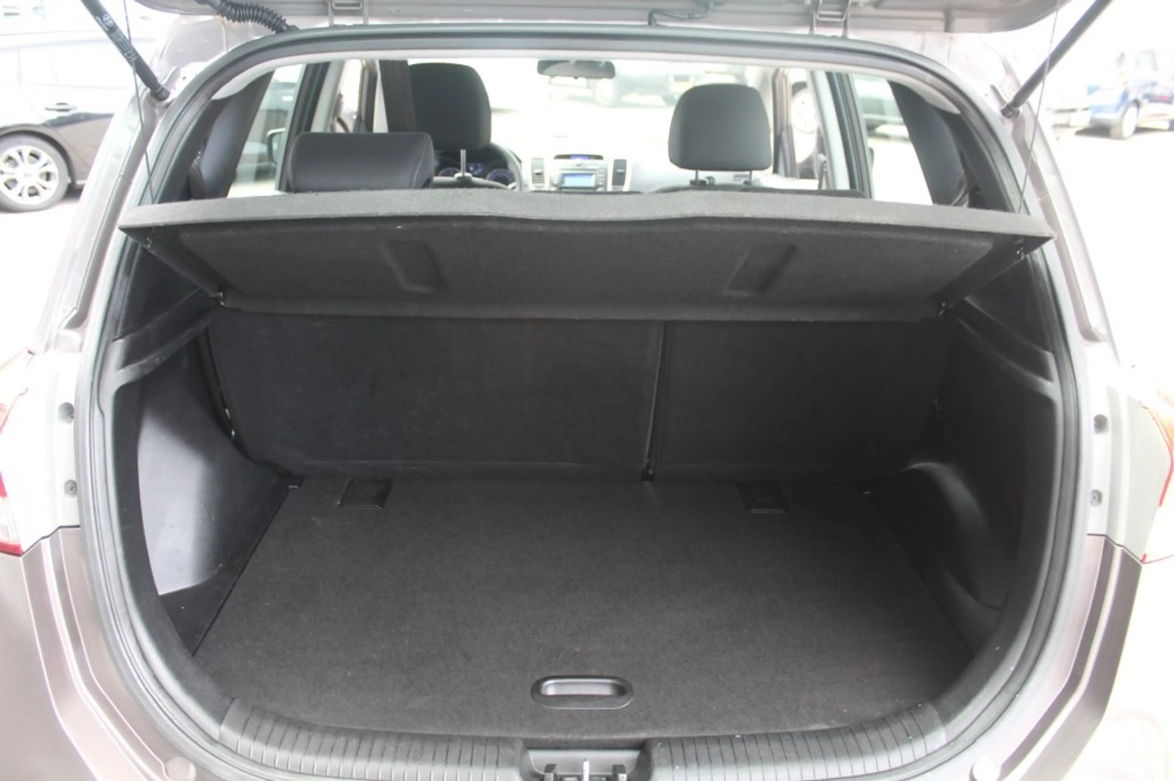 Hyundai iX20 1.4I I-MOTION — photo 27