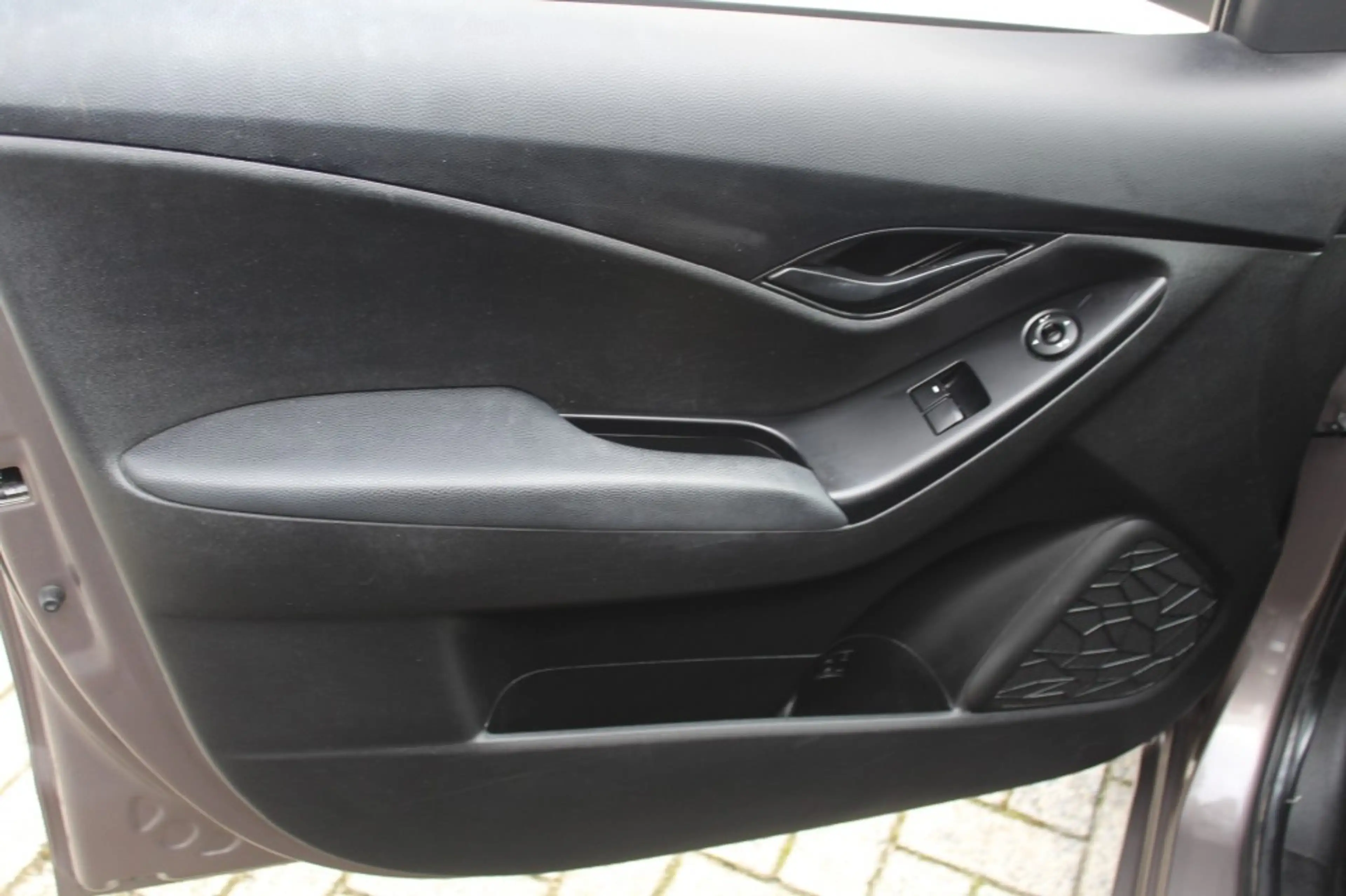 Hyundai iX20 1.4I I-MOTION — photo 9