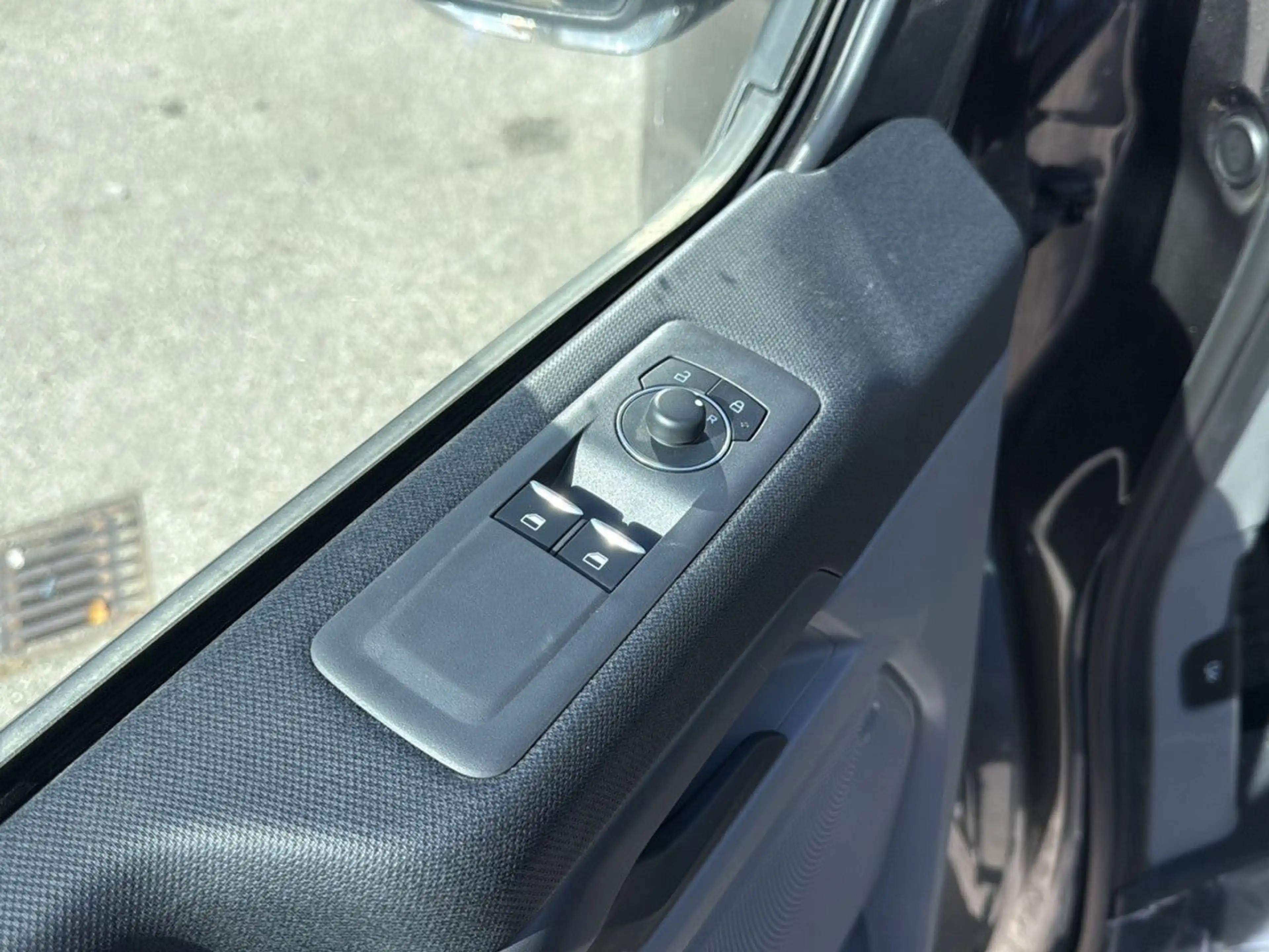 Ford Tourneo Custom 320 L2 Tourneo Trend FWD LED Klima — photo 10