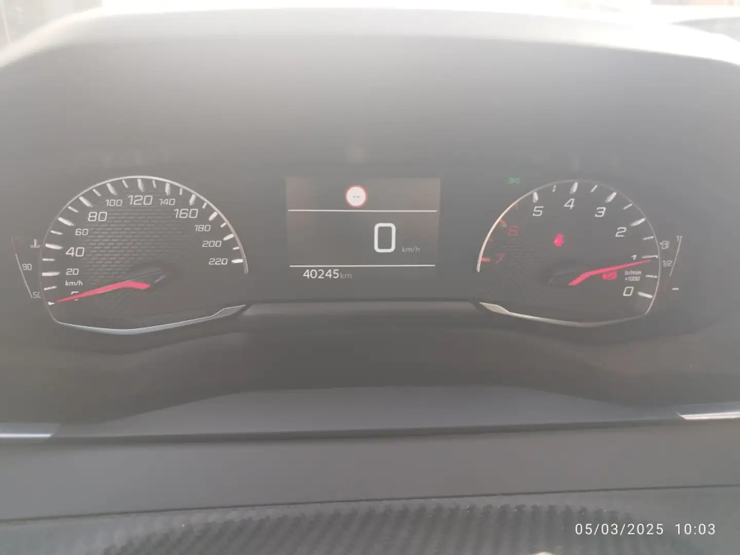 Peugeot 208 1.2 Puretech S&S Active Pack 100 Weiß - 2