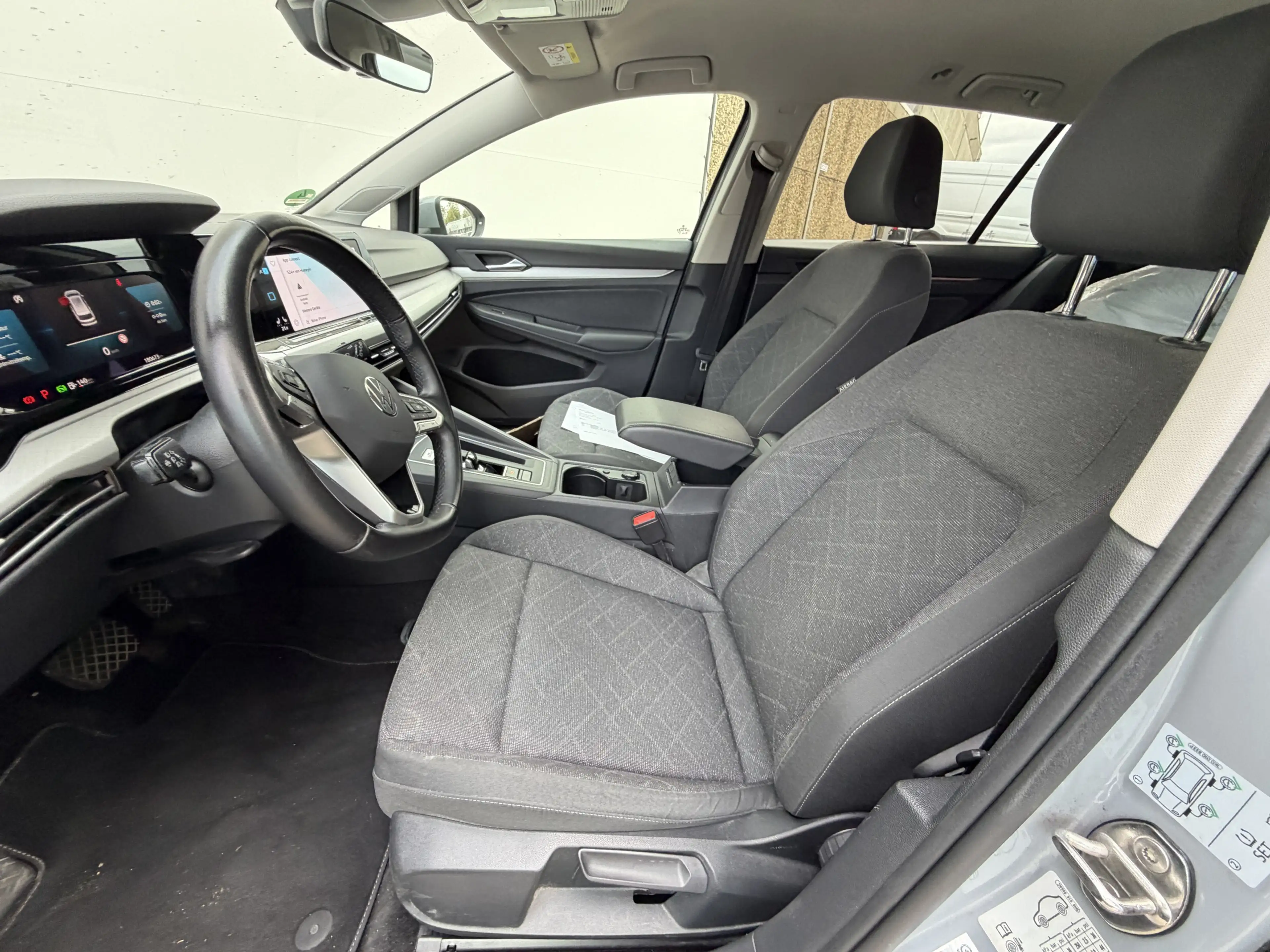 Volkswagen Golf Variant 2.0 TDI SCR DSG Life | AHK | ACC — photo 3