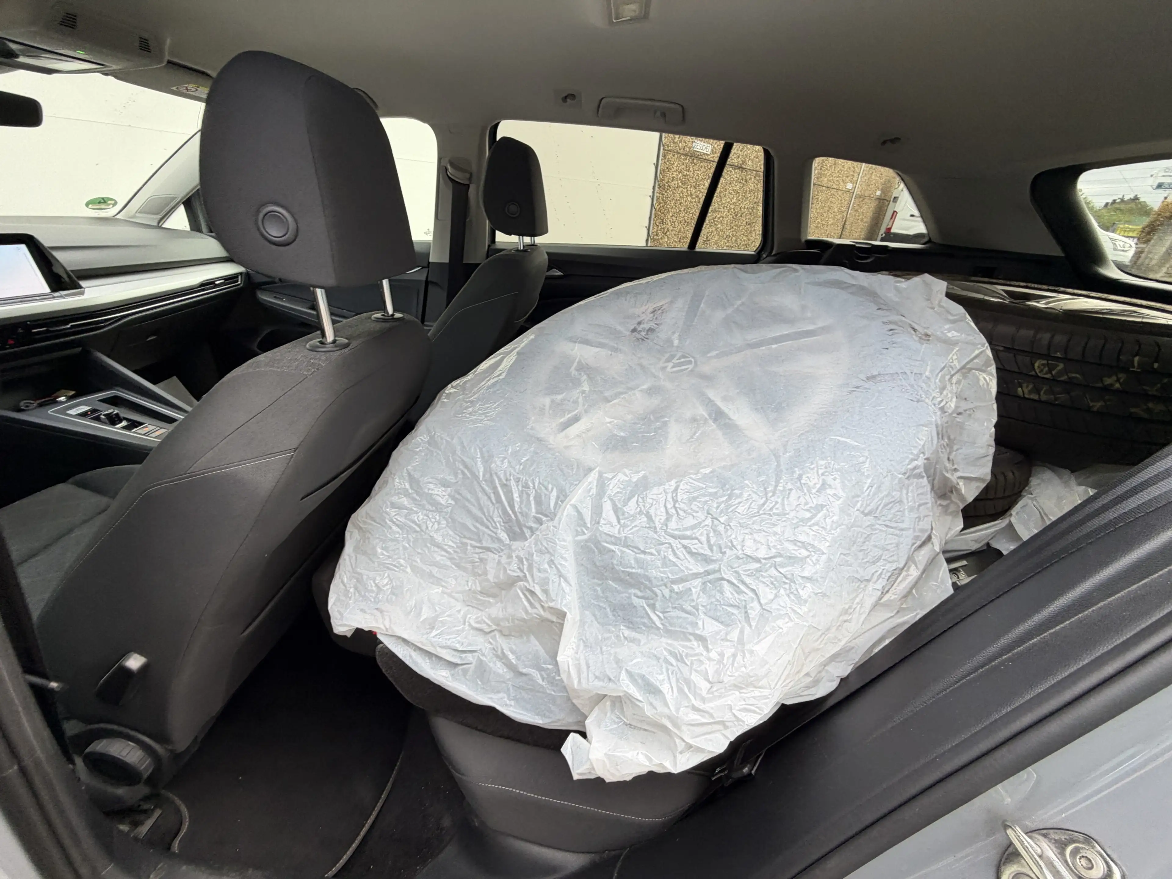 Volkswagen Golf Variant 2.0 TDI SCR DSG Life | AHK | ACC — photo 4