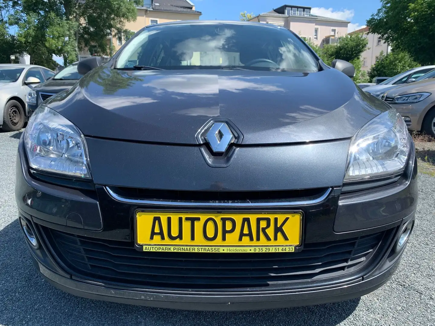 Renault Megane 1.6 5-Türer *Klima, Navi, Sitzhzg.,Nr. 18 Grau - 2