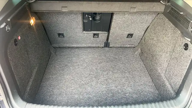 Volkswagen Tiguan view 14