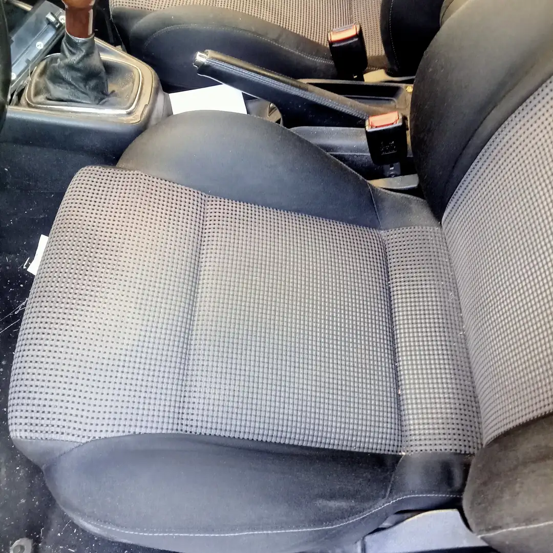 Volkswagen Bora Bora Variant Variant 1.6 Highline 105cv - 2