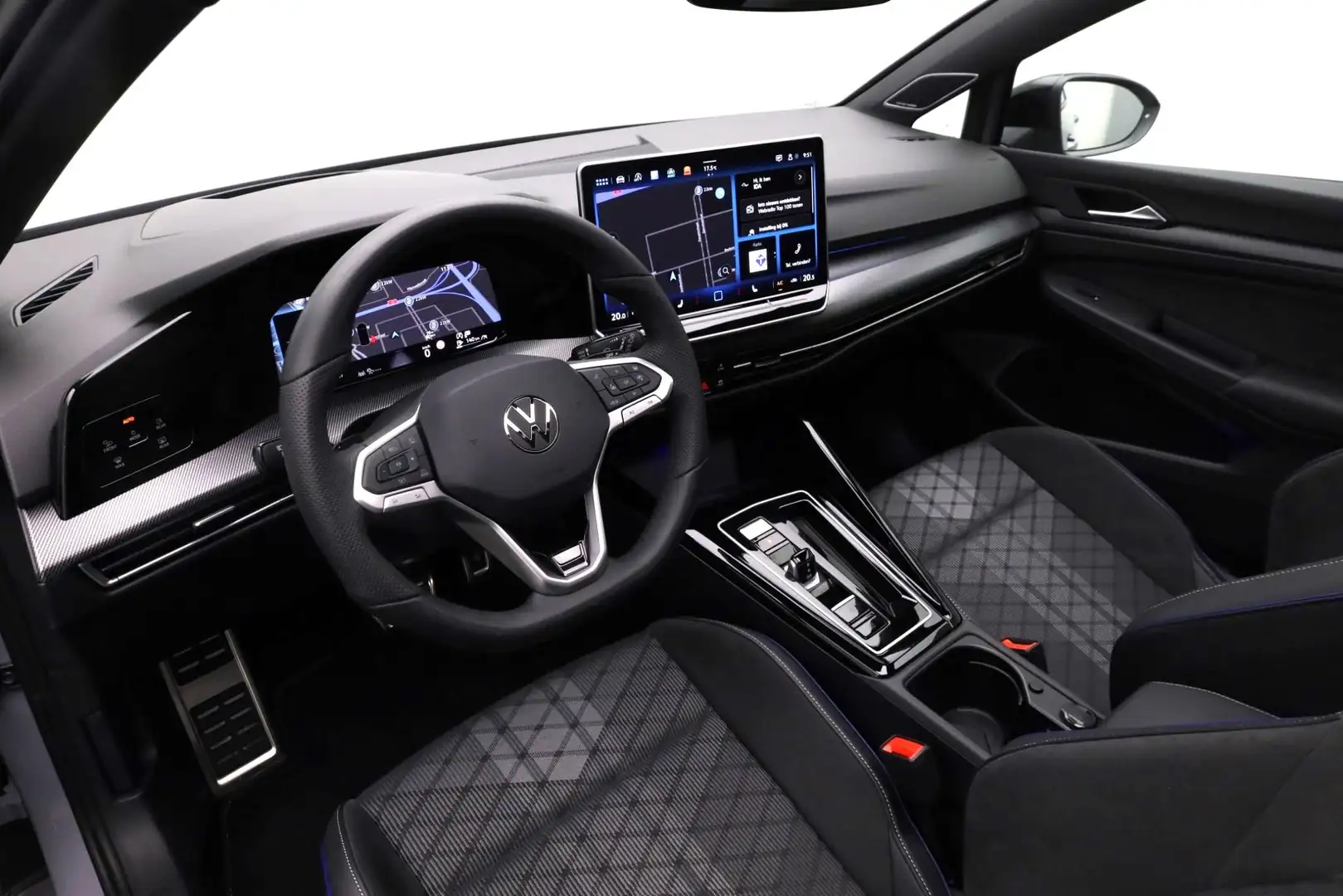 Volkswagen Golf 1.5 eTSI 150 pk DSG R-Line | Black Style | Panoram Grijs - 2