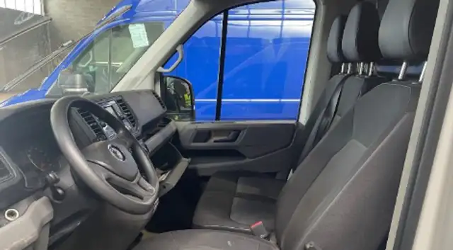 Volkswagen Crafter view 6
