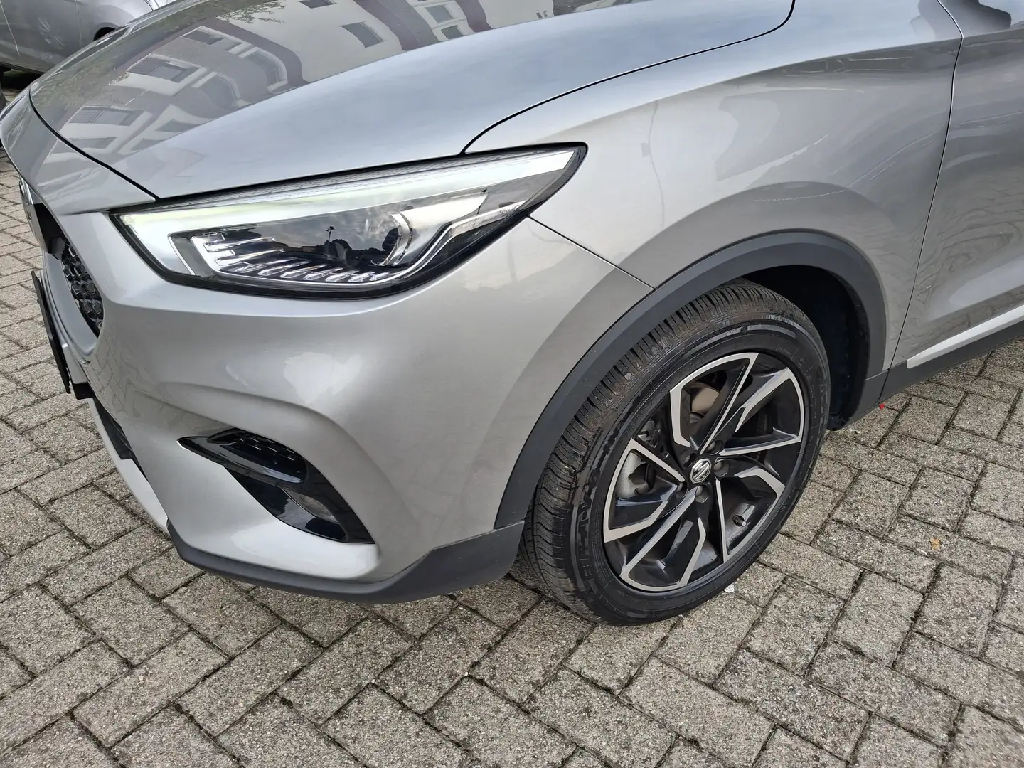 MG ZS ZS 1.5 Luxury - 2