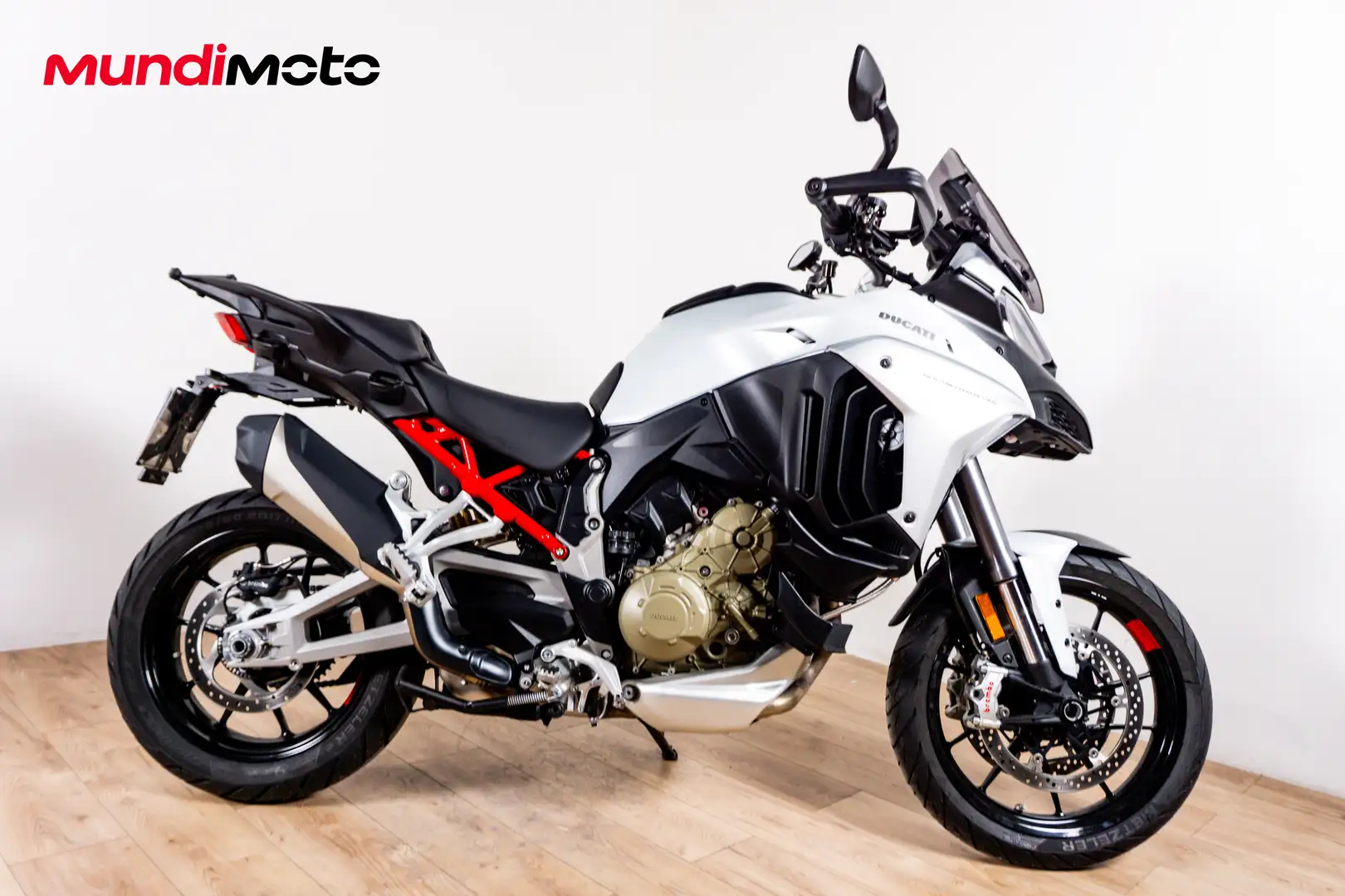 Ducati Multistrada V4 S - 1