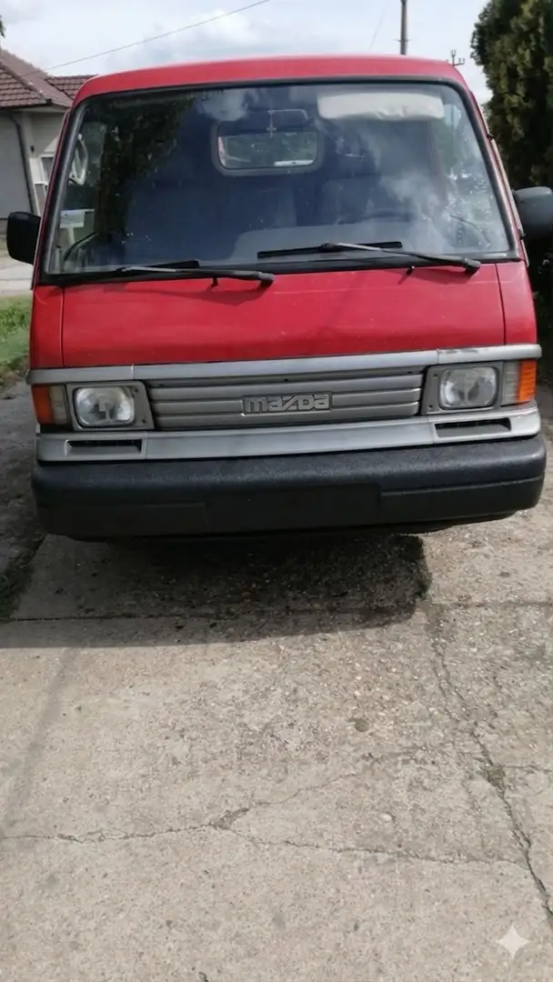 Mazda E Series 2200 - 1