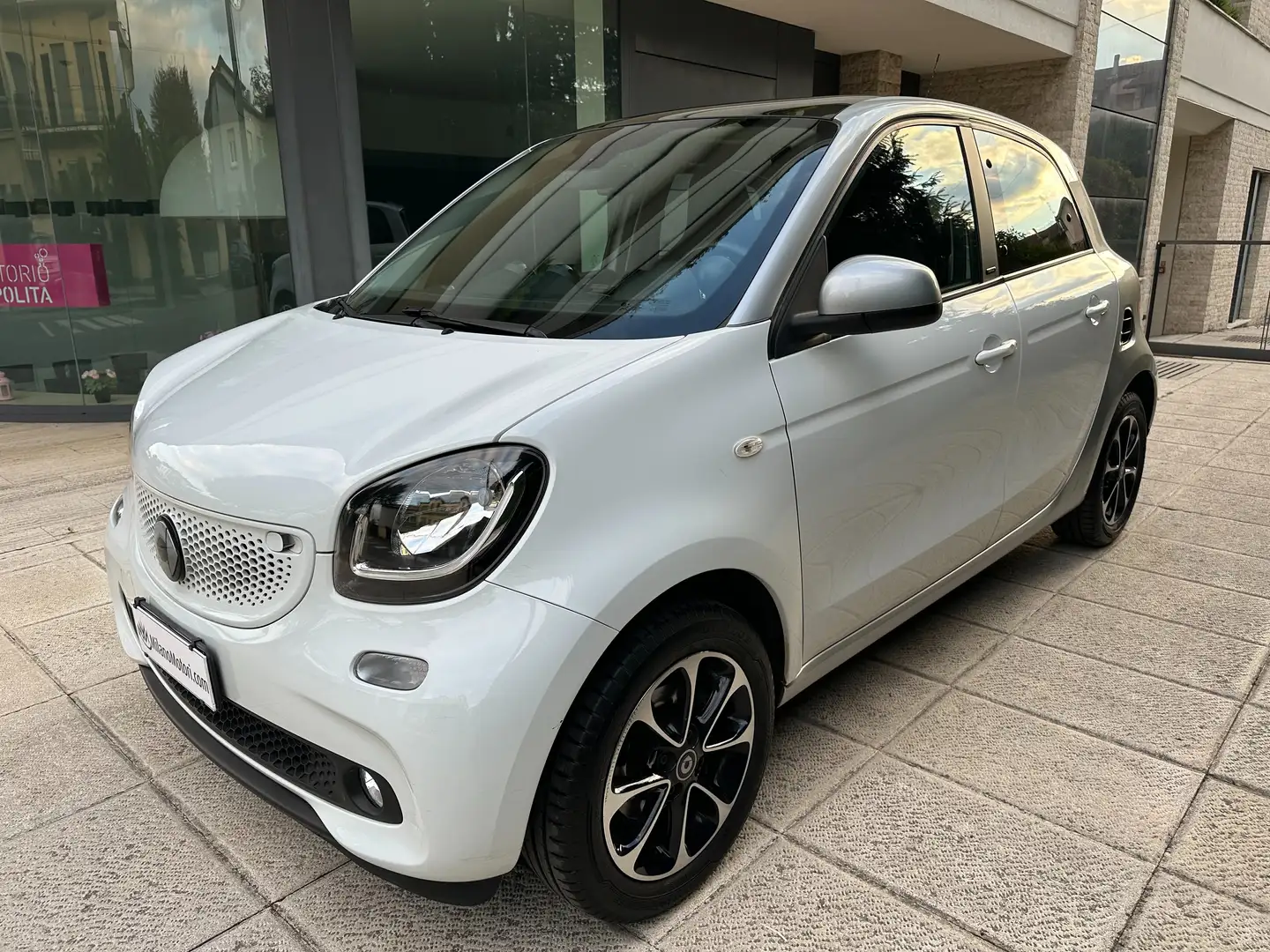 smart forFour II  1.0 Passion 71cv twinamic Bianco - 1