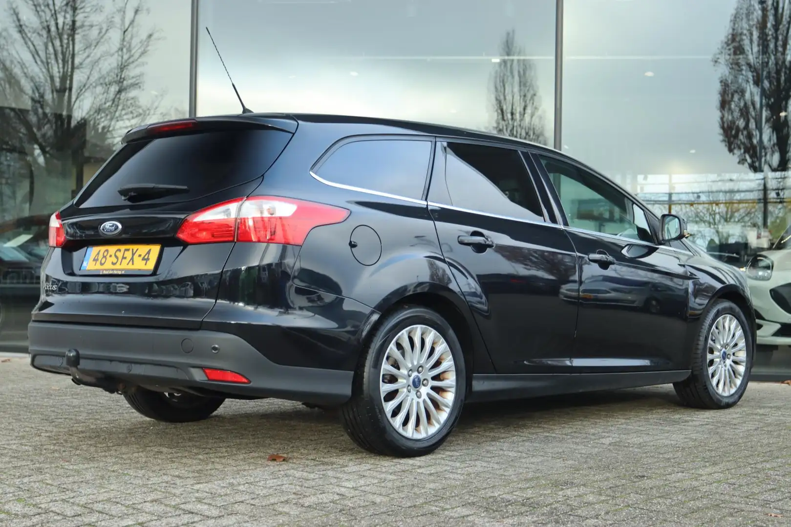 Ford Focus WAGON 1.6 TI-VCT TITANIUM | KEY-LESS | NAVI | CRUI Schwarz - 2