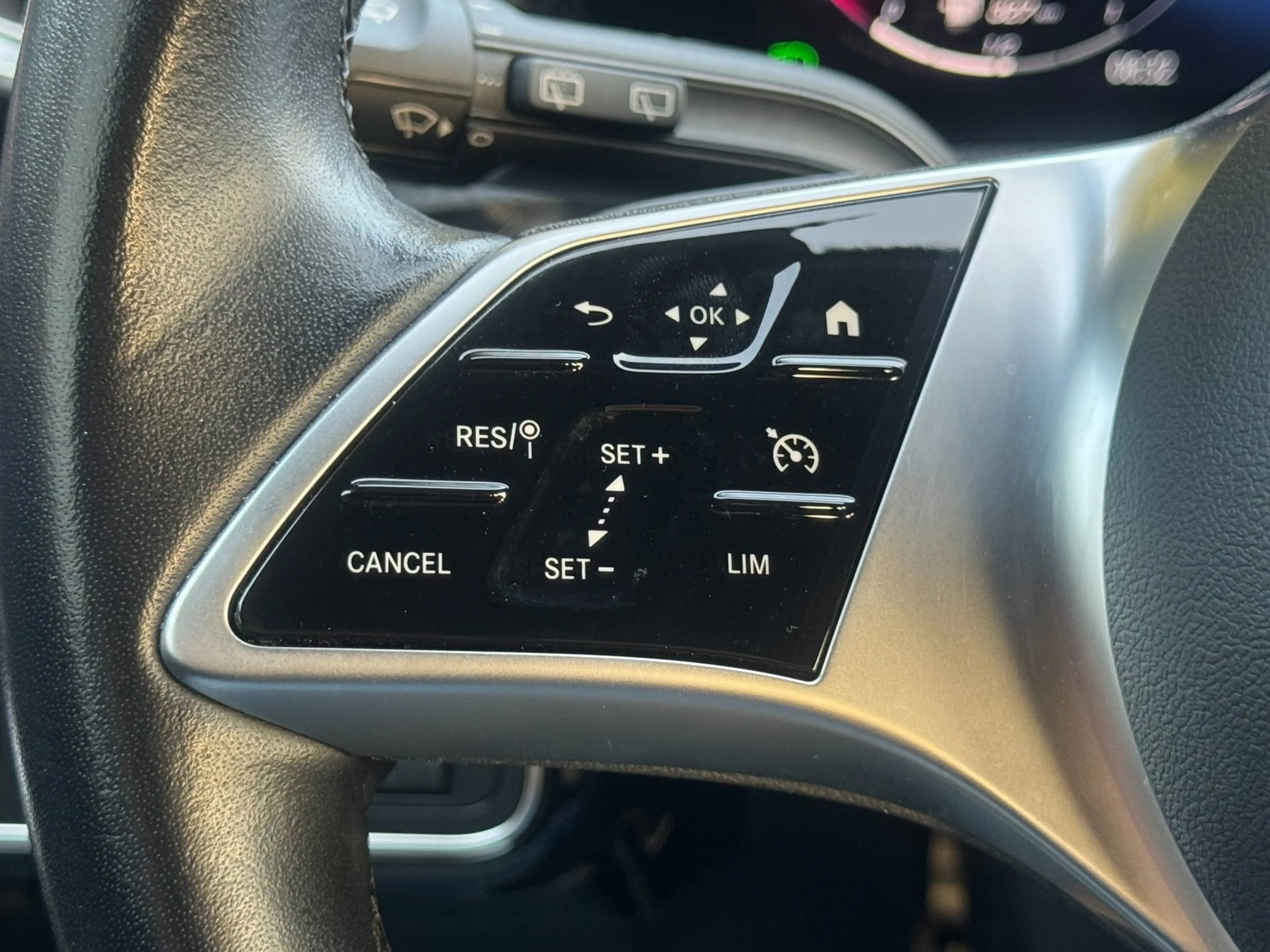 Mercedes-Benz A 180 Luxury Line|Leer|Sfeerverlichting|KeylessGo| — photo 11