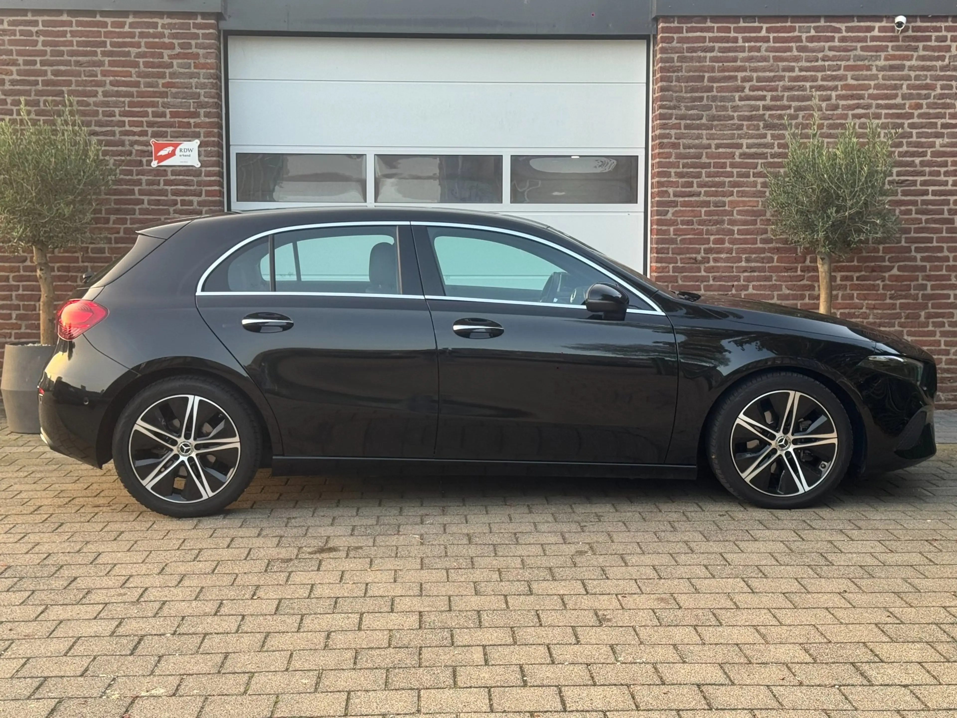 Mercedes-Benz A 180 Luxury Line|Leer|Sfeerverlichting|KeylessGo| — photo 7