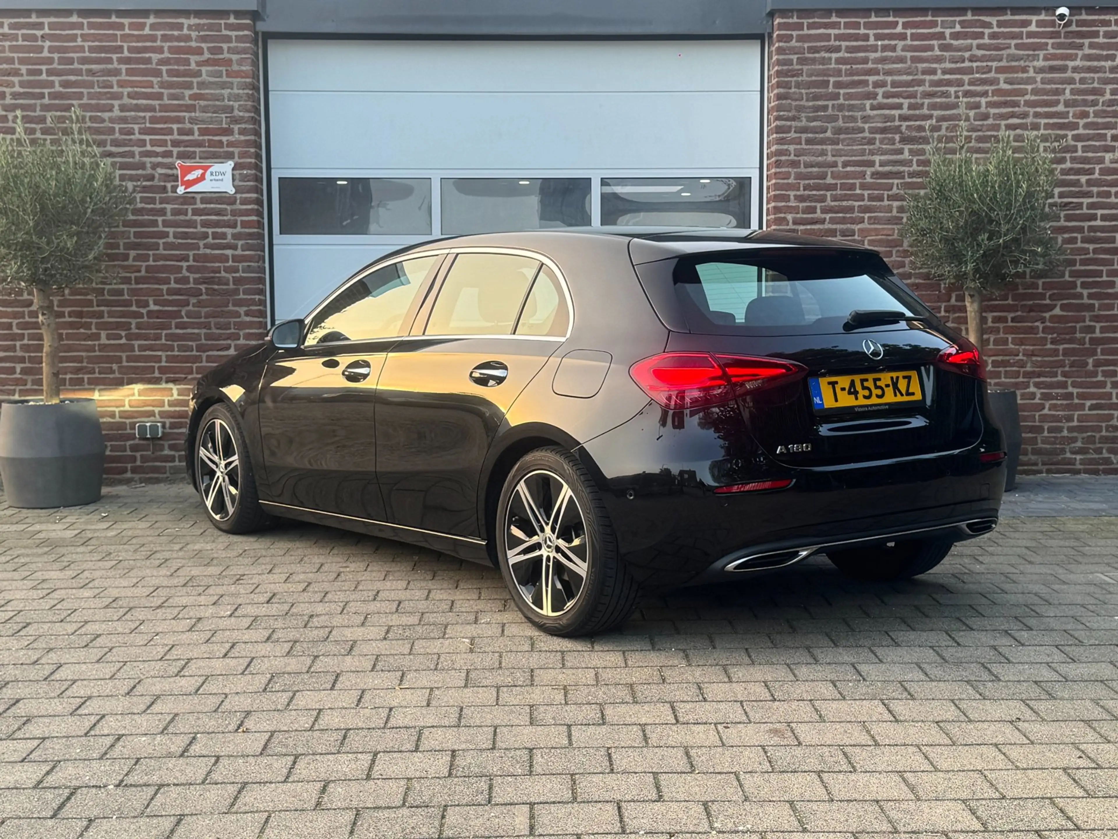 Mercedes-Benz A 180 Luxury Line|Leer|Sfeerverlichting|KeylessGo| — photo 4