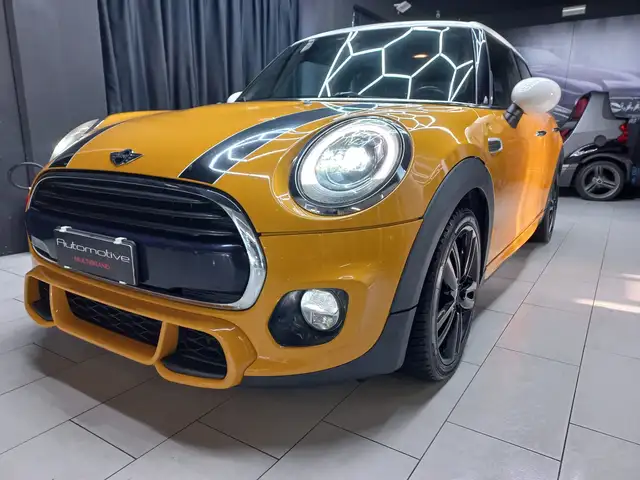 MINI Cooper D Mini IV F55-F561.5 Business XL 5p auto