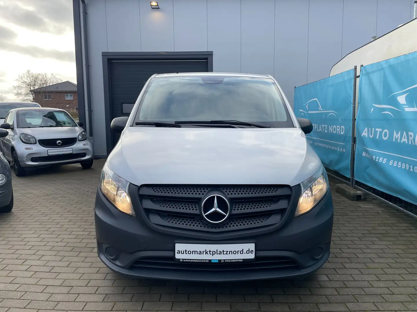 Mercedes-Benz Vito Vito Kasten 111 CDI FWD extralang Grau - 2