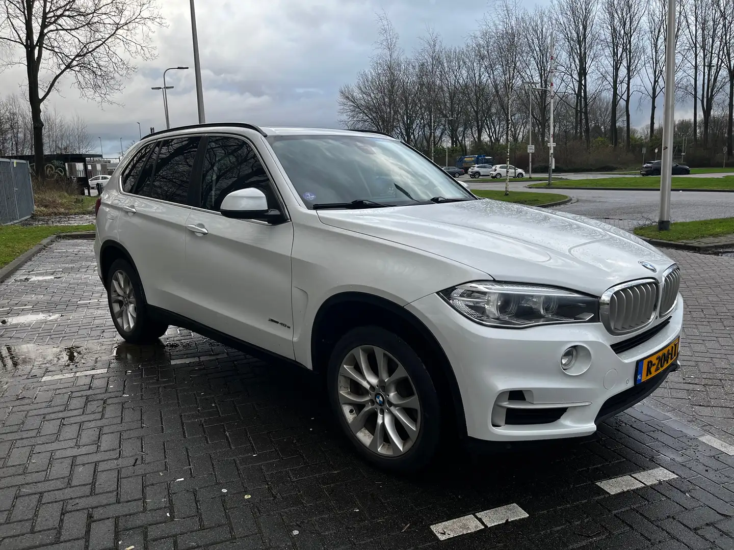 BMW X5 xDrive40e iPerf. parelmoer, HUD, pano,etc Wit - 2