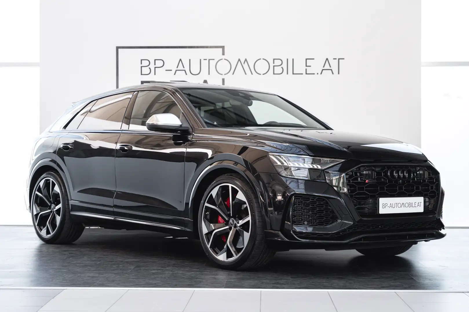 Audi RS Q8 4.0 TFSI quattro // 1. Besitz // volle Historie // Zwart - 2