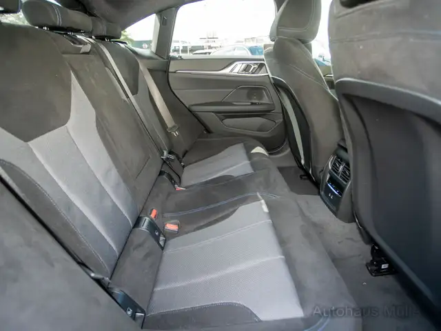 BMW I4 view 15