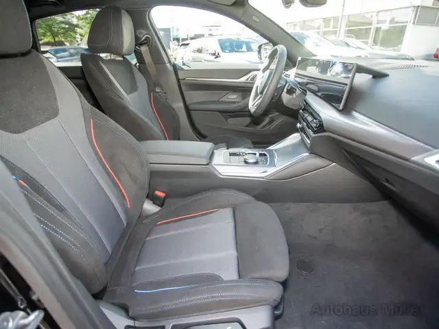 BMW I4 view 5
