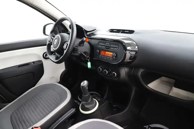 Renault Twingo view 13